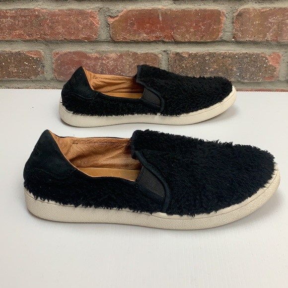 UGG Ricci Slip-on Black Fuzzy Trainers, 8 1/2 - Picture 8 of 11